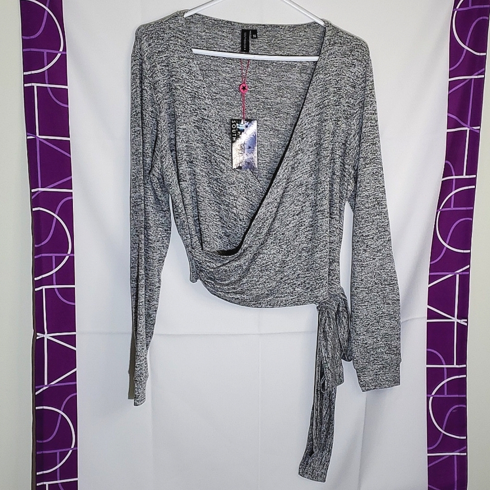 South Beach Grey Heathered Lightweight Long Sleeve Wrap Style Tee - Large (14)
